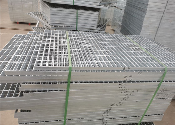 ชั้นเชื่อม Forge Walkway ตะแกรงเหล็กชุบสังกะสี เหล็กกล้าคาร์บอน Q235