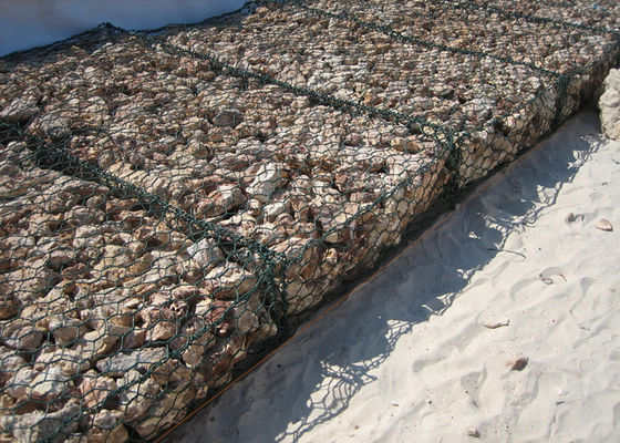 หกเหลี่ยมกรง Gabion ลวดตาข่าย 2m กว้างสแตนเลสตะกร้าเกเบี้ยน