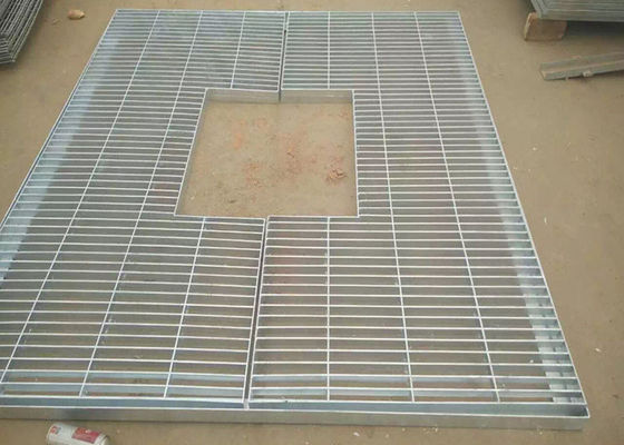 Anti Rust SS316 Floor Forge Walkway ตะแกรงเหล็ก Serrated Bar