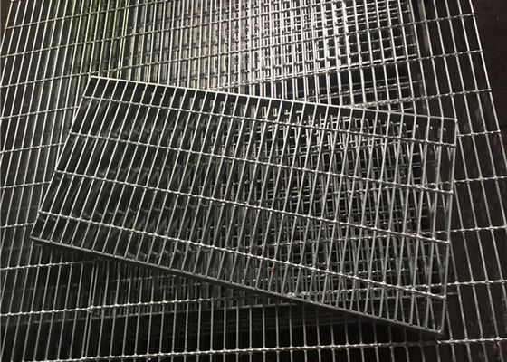 Anti Skid 100mm แคทวอล์ค Steel Grating Pressure ล็อคสำหรับ Footbridge