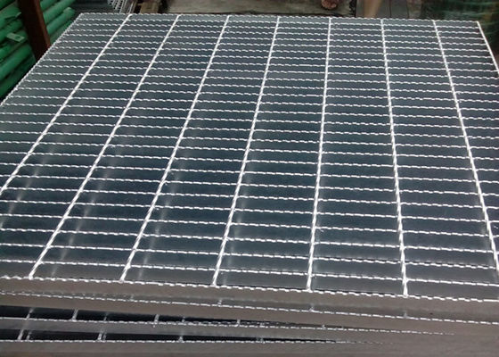 Anti Skid 100mm แคทวอล์ค Steel Grating Pressure ล็อคสำหรับ Footbridge