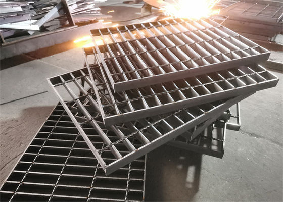 Workshop Platform ตะแกรงเหล็กแผ่นหนา 8 มม. กันลื่นไถล Electro Galvanizing