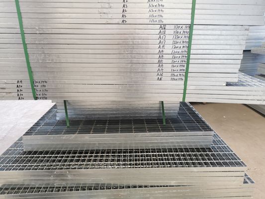 ODM Hot Dip Galvanizing Compound Steel Grating 1m กว้าง T4 Type Factory Outdoor