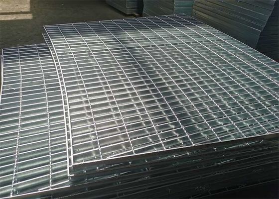 ท่อระบายน้ำเทศบาล Q345 ตะแกรงเหล็ก Driveway Grating Serrated Type