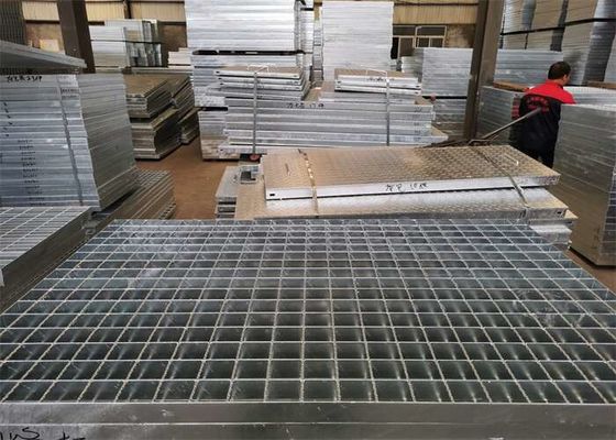 ตะแกรงระบายน้ำ Driveway สำหรับงานหนักหนา 6 มม. 25x3mm Serrated Type
