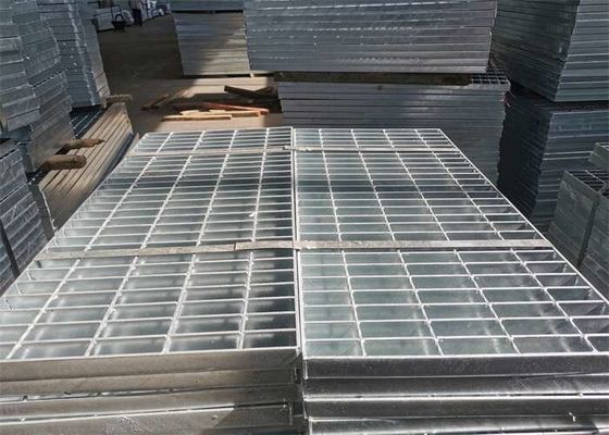 ตะแกรงระบายน้ำ Driveway สำหรับงานหนักหนา 6 มม. 25x3mm Serrated Type