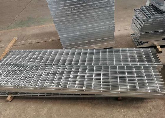 Q235 ตะแกรงระบายน้ำเหล็กโลหะ Driveway Hot Dipped Galvanized