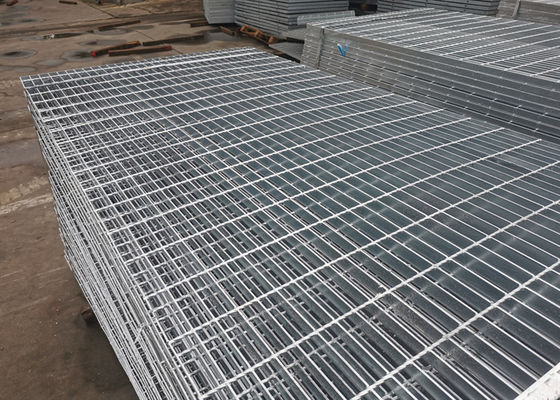 ความกว้าง 2 เมตรน้ำหนักเบา Walkway Grating Powder Coating Pressure Welding