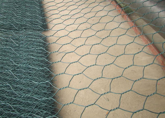 การรักษาสไลด์แม่น้ำ Gabion กำแพงลวดตาข่ายโลหะผสมสังกะสีอลูมิเนียม 80mm * 100mm