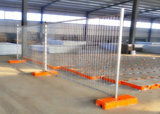 แผงรั้วชั่วคราวมาตรฐานออสเตรเลีย 3mm 4mm Wire Dia ความร้อนที่ได้รับการบำบัด