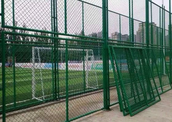 ชุบสังกะสีแบบจุ่มร้อน 8FT Diamond Chain Link Fence เป็นมิตรกับสิ่งแวดล้อม