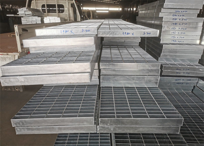 แท่นกันลื่นเหล็กเชื่อมตะแกรงป้องกันการกัดกร่อน 1000x6000mm