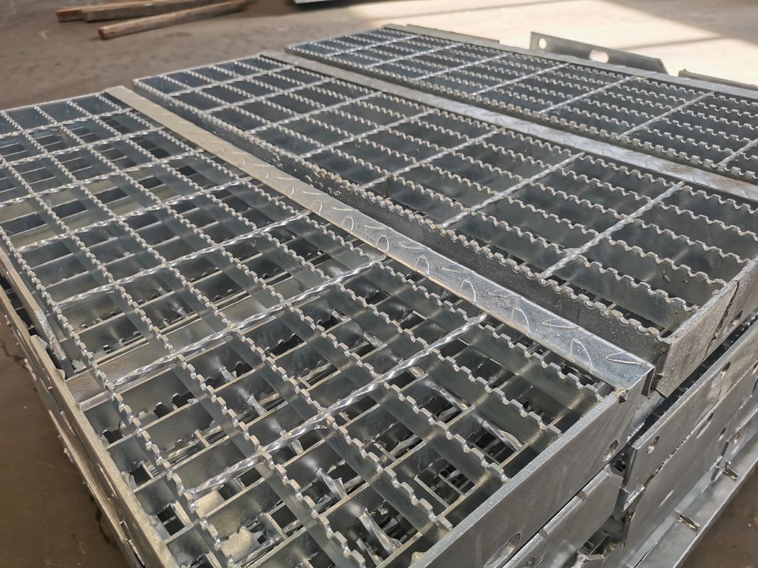 ODM Hot Dip Galvanizing Compound Steel Grating 1m กว้าง T4 Type Factory Outdoor